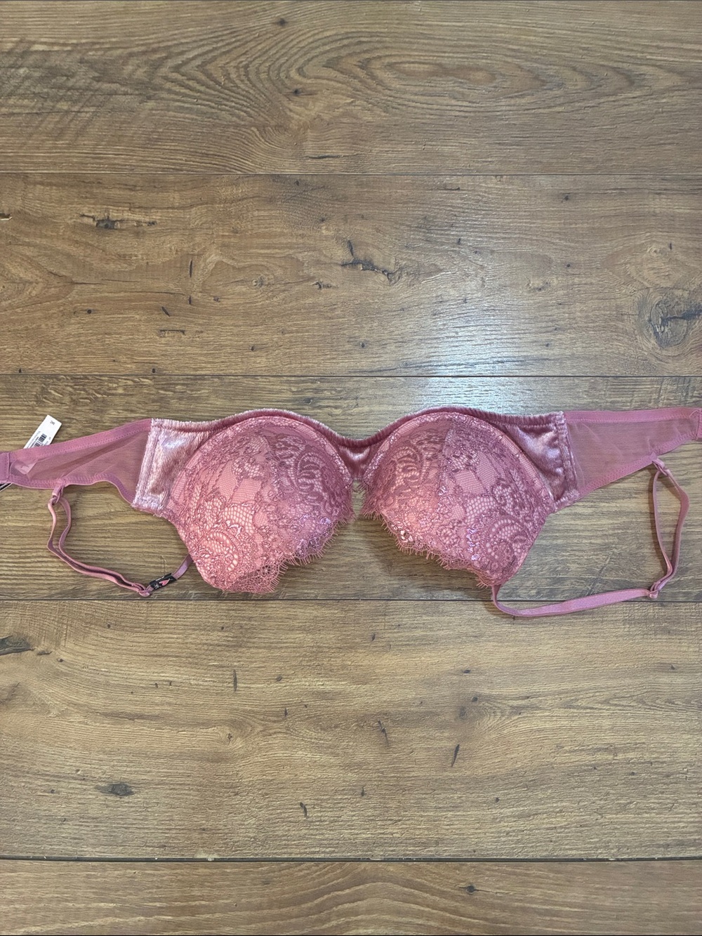 Victoria's Secret Pink Lace Push-Up Bra size 34c good condition new